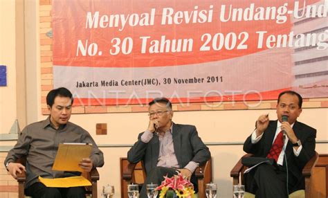 revisi uu kpk antara foto