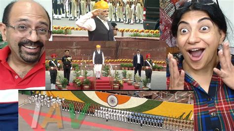 Pm Modi Inspects Guard Of Honour At Red Fort On Th Independence Day