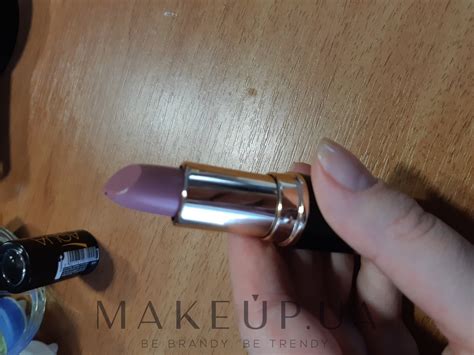 Eveline Cosmetics Aqua Platinum Lipstick