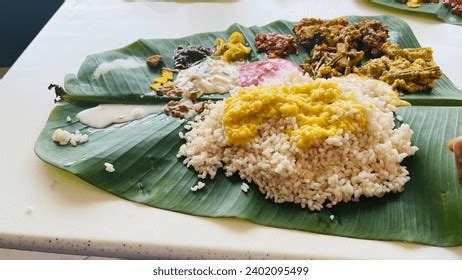 Kerala Traditional Onam Sadya Banana Leaf Stock Photo 2402095499 ...