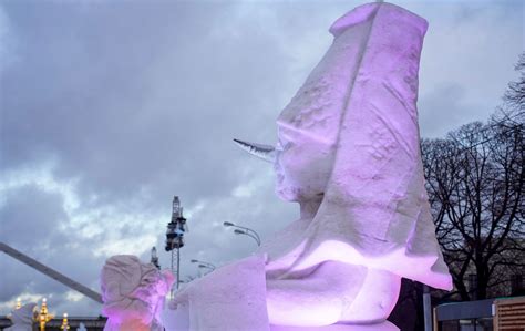 Snow and Ice Festival Lights Up Moscow Riverside - The Moscow Times