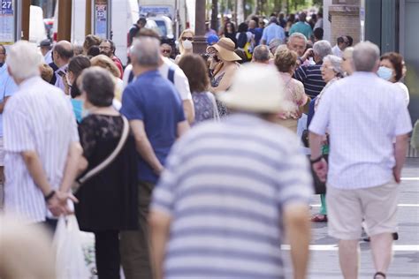 Sanidad Notifica 9 020 Nuevos Casos De Coronavirus 118 Muertes Y La