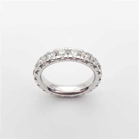 Memoire Ring In Karat Wei Gold Mit Diamanten