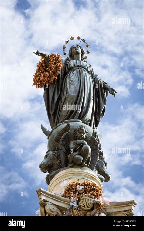 The Column Of The Immaculate Conception Is A Th Century Monument In