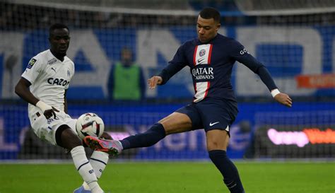 Aksi Kylian Mbappe Cetak Gol Ke Saat Psg Hajar Marseille Foto