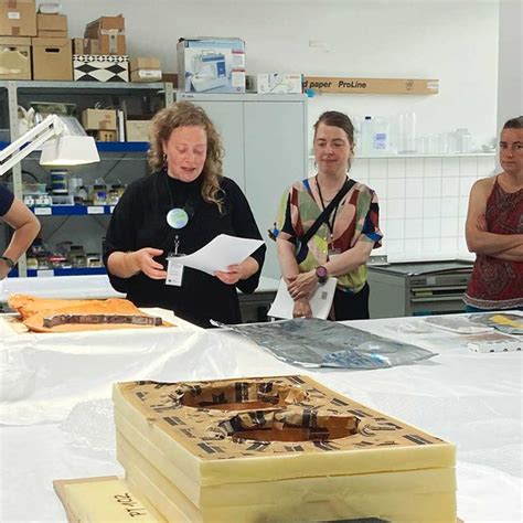 Museumsportal Berlin Event Tour Through The Conservation Studio