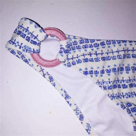 Victoria Secret Swim Bikini Bottom Small Cheeky Blue Cream Rings Geo EBay