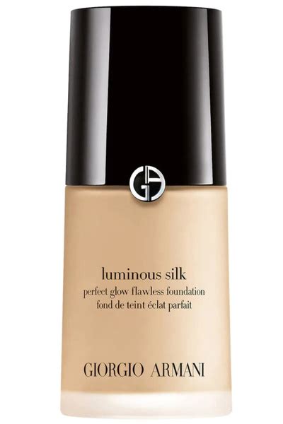 Giorgio Armani Румяна для лица Тональный крем Luminous Silk Perfect