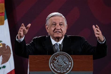 AMLO PIDE AUTONOMÍA PARA LA ELECCIÓN DEL NUEVO RECTOR DE LA UNAM