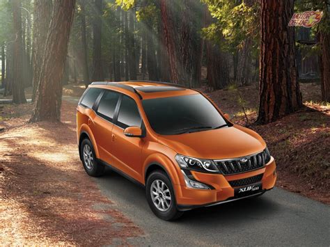 Mahindra XUV 500 variants explained » MotorOctane