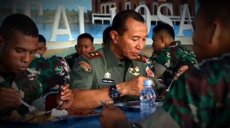 Bakar Jiwa Perang Pasukan Petir Pemukul Kodam Mayjen Tni Toto