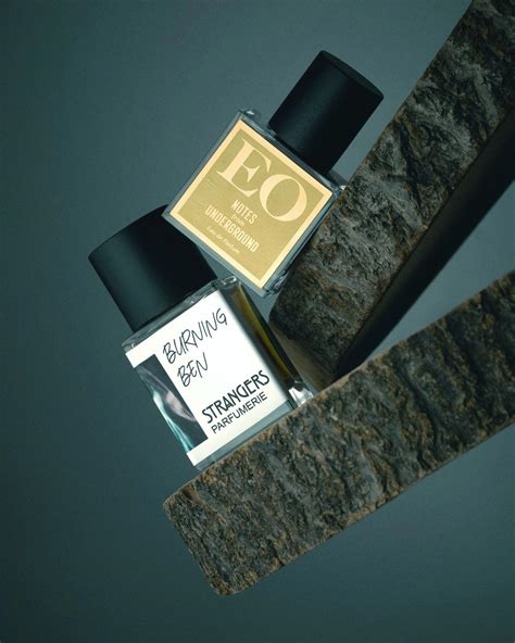 Burning Ben Strangers Parfumerie Fragancia Una Fragancia Para Hombres