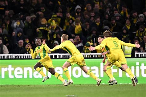 Ligue Stade Brestois Fc Nantes Les Compos Officielles