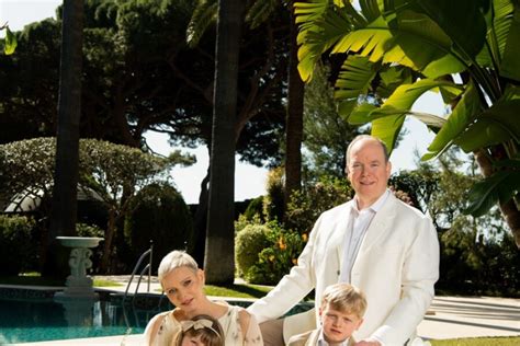 Jacques Et Gabriella De Monaco Le Bonheur Retrouv Aupr S De Charl Ne