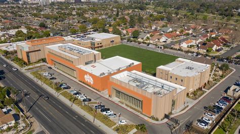 Samueli Academy Celebrates Completion Of Capital Campaign And Campus