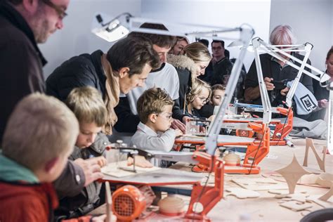 Du Au Avril Maker Faire Lille Fait Escale La Gare Lille