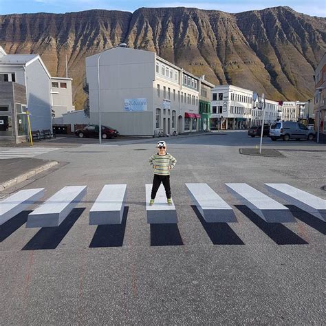 Cruce Peatonal En 3d La Original Medida De Islandia Para Prevenir