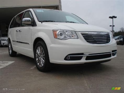 2011 Stone White Chrysler Town Country Limited 44957106 Photo 5