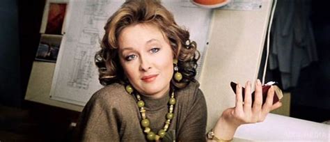 Лариса Удовиченко сьогодні відзначає День народження