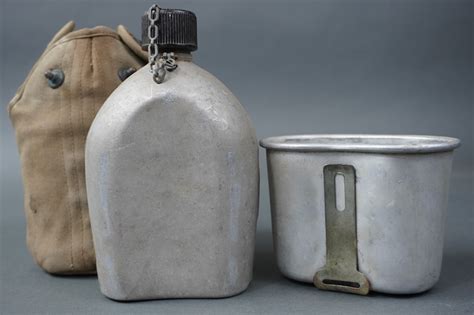 Original Us Wwii Canteen