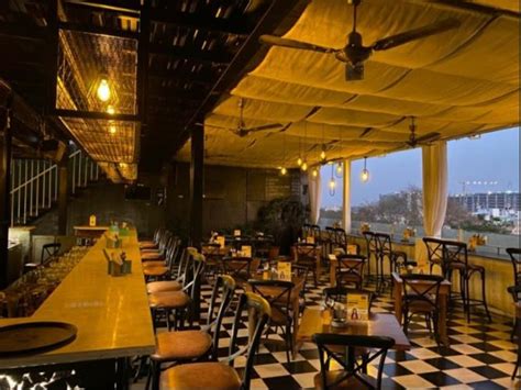 Best Restaurants In Bangalore You Must Visit This Season Girf 2021