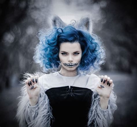 Tim Burton Alice In Wonderland Movie Style Cosplay Photo Humanization