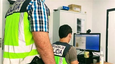 Cuatro Detenidos Entre Ellos Un Menor Por Tres Robos Con Fuerza En