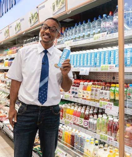 Will Smith Macht Eine Schicht Als Pta Apotheke Adhoc