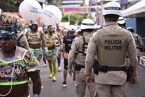 Pistolas D Gua S O Alvo Da Pm Nos Portais De Abordagem Bom Dia Feira