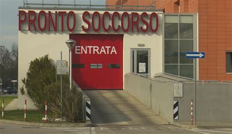 Ravenna Enne Scomparso Dall Ospedale Trovato Vivo In Un Fossato