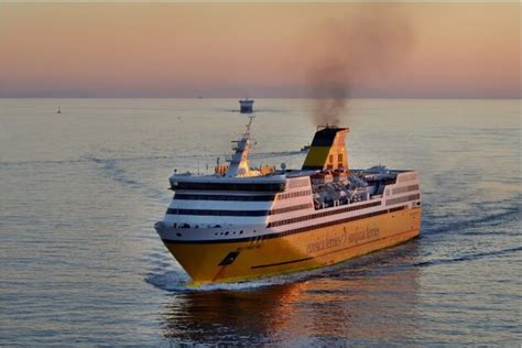 Traversée corse faut il prendre le ferry ou l avion pour aller en Corse