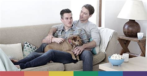Quasi la metà dei piemontesi non vuole vicini di casa gay