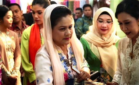 Iriana Jokowi Resmi Buka Pameran Kriyanusa