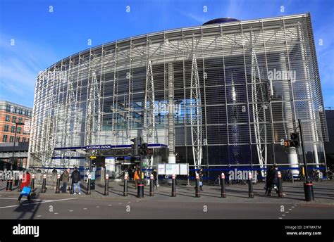 Blackfriars Mainline And Tube Station In London Uk Stock Photo Alamy