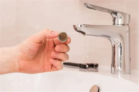 Solving The Issue Of A Clogged Bathroom Faucet Shunshelter