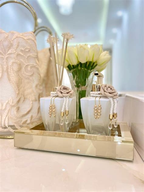 Comprar Kit Luxo Elegance Branco Dourado Pe As A Partir De R