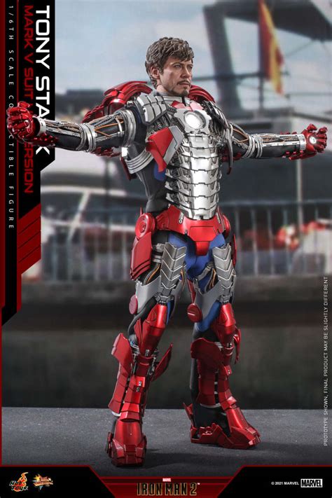 Hot Toys MMS 鋼鐵人 東尼史塔克 馬克 著裝版本Tony Stark Mark V Suit up