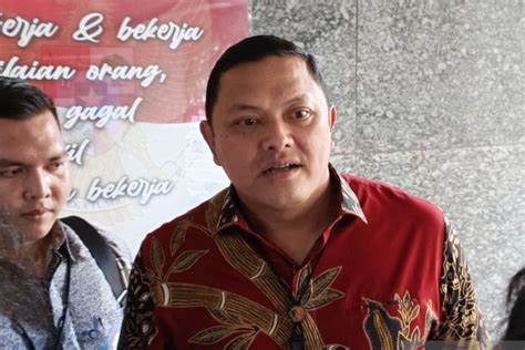 Polisi Tetapkan Si Kembar Rihana Rihani Tersangka Penipuan Reseller Ponsel