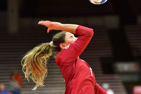 Arkansas Volleyball Drops First Match Of The Season Arkansas Razorbacks