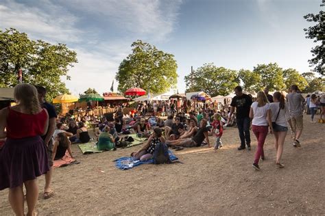 Das Warten Hat Ein Ende Weinturm Open Air