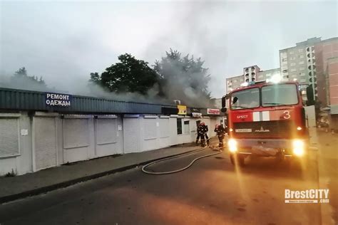 Загорелся павильон на Партизанском возле "Монтаны" в Бресте (фото, видео)