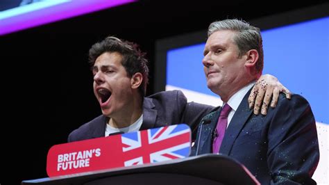 Uk Opposition Leader Starmer Faces Party Divide Over Gaza Ceasefire