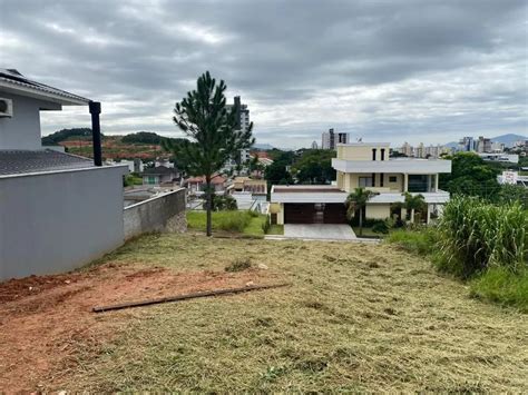 Lote Terreno na Rua Jarí 1 Pedra Branca em Palhoça por R 450 000