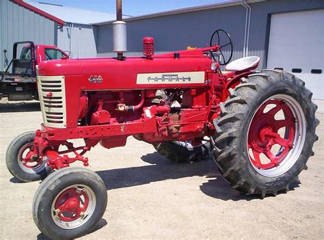 Farmall 400 Or 450 General Ih Tractors Case Ih Case Ih Tractors