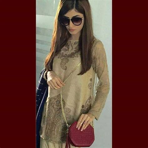 Sajal Ali Pakistani Actress Celebs Celebrities Dresses With Sleeves