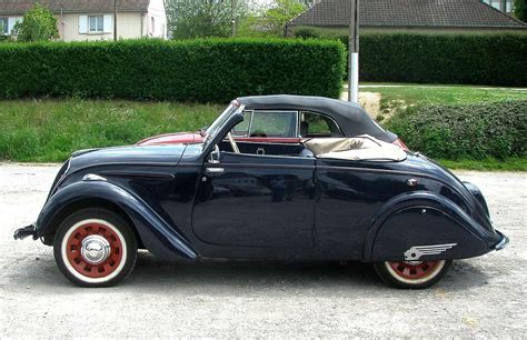 Peugeot 202 cabriolet Rassemblement d Abbeville organisé p Flickr