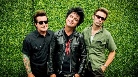 Green Day Share New Album Saviors Stream