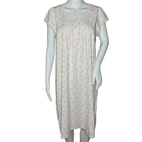 Miss Elaine Intimates And Sleepwear Miss Elaine Nightgown Women Small Pink Floral Flower