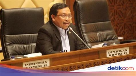 Kolom Agama Ktp Penghayat Ditulis Kepercayaan Dpr Akan Tanya Kemendagri