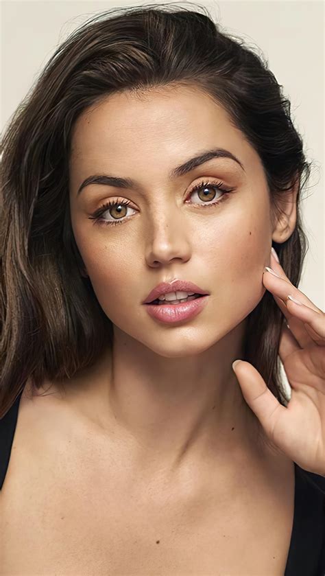 Ana De Armas Has Such A Fuckable Face Scrolller